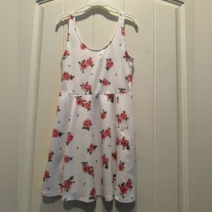 Divided midi dress size 10, color is white and pink